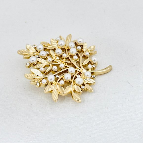 Anne Klein Brooch w/Faux Pearls and Rhinestones - New in Box - Picture 4 of 8